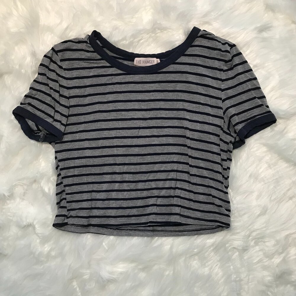 THE HANGER Womans Top Skater Vibes SIZE M